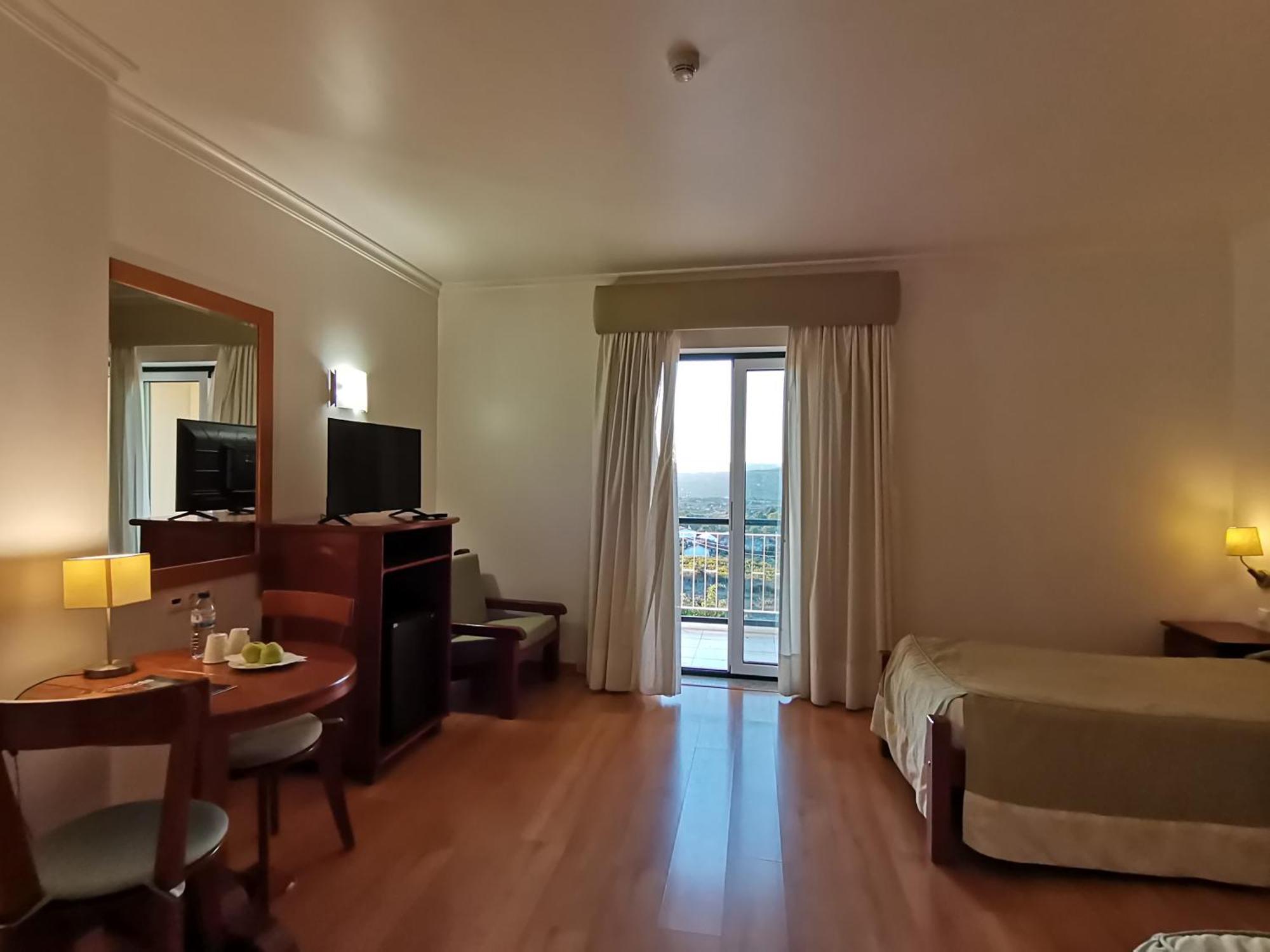 Hotel Quinta Dos Cedros เซลอริโก ดา เบรา ภายนอก รูปภาพ